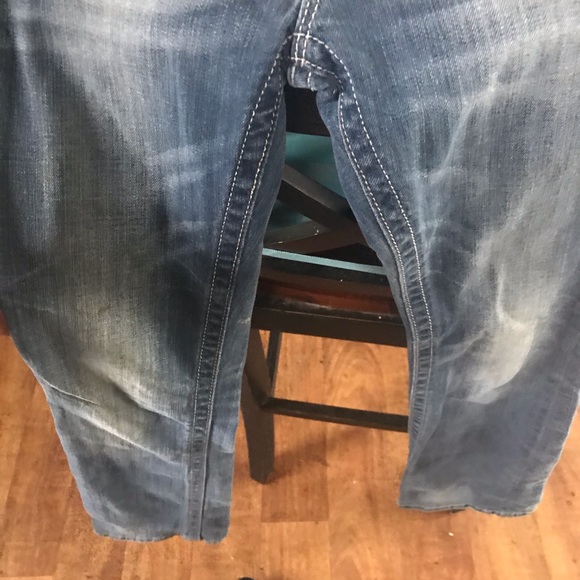 Hollister - Picture 4 of 4